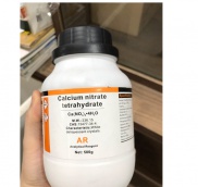 Calcium nitrate tetrahydrate Xylong CAS 13477-34-4 Ca(NO3)2 .4H2O lọ 500g